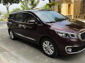 Cần bán Kia Sedona CRDi năm sản xuất 2017, màu đỏ, 780tr