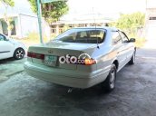 Xe Toyota Camry GLi sản xuất 2000, xe nhập, 175tr