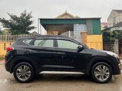 Cần bán Hyundai Tucson 2.0 máy dầu, đặc biệt năm 2019, màu đen còn mới