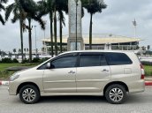 Vợ chồng chị Thu cần bán Innova 2.0E 2014, ghi vàng Hà Nội