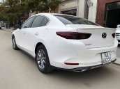 Bán ô tô Mazda 3 1.5L Premium sản xuất 2020, màu trắng mới chạy 9000km