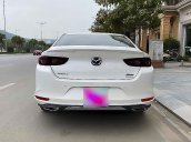 Bán ô tô Mazda 3 1.5L Premium sản xuất 2020, màu trắng mới chạy 9000km