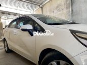 Bán Kia Rio 1.4AT sản xuất năm 2016, màu trắng, xe nhập chính chủ 