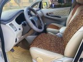 Bán xe Toyota Innova 2.0E năm sản xuất 2015, màu bạc còn mới, giá chỉ 352 triệu