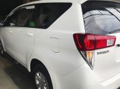 Bán Toyota Innova 2.0 E sản xuất 2018, màu trắng