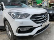 Xe Hyundai Santa Fe 2.2L 4WD năm 2017, màu trắng, 820tr