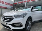 Xe Hyundai Santa Fe 2.2L 4WD năm 2017, màu trắng, 820tr