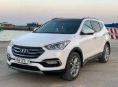 Xe Hyundai Santa Fe 2.2L 4WD năm 2017, màu trắng, 820tr