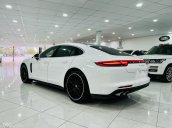 Bán ô tô Porsche Panamera 4S Model 2018 năm 2017