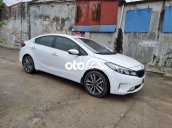 Cần bán xe Kia Cerato 1.6 AT sản xuất 2016, màu trắng, nhập khẩu 