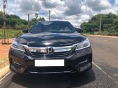 Cần bán lại xe Honda Accord 2.4 AT sản xuất năm 2016, màu đen  