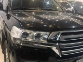 Cần bán Toyota Land Cruiser VX năm 2017, màu đen, xe chính chủ từ mới, xe đẹp giá tốt