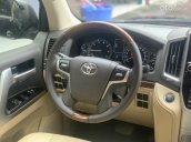 Cần bán Toyota Land Cruiser VX năm 2017, màu đen, xe chính chủ từ mới, xe đẹp giá tốt