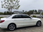 Xe Mercedes C200 2.0 AT sản xuất 2015, màu trắng, giá 900tr