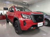 Bán ô tô Nissan Navara PRO4X năm sản xuất 2021, màu đỏ, nhập khẩu, 935 triệu