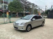 Bán Toyota Vios 1.5E MT năm sản xuất 2010, màu bạc, giá chỉ 215 triệu