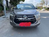 Cần bán lại xe Toyota Innova 2.0E sản xuất 2019, màu xám, giá tốt