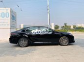 Bán xe Toyota Camry 2.5Q sản xuất năm 2021, xe nhập