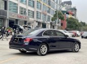 Bán xe Mercedes-Benz E200 đời 2017, xe gia đình giá 1 tỷ 500tr