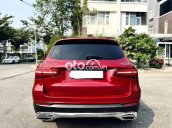 Cần bán Mercedes GLC 250 4Matic năm 2017, màu đỏ