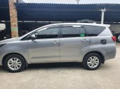 Bán xe Toyota Innova 2.0G năm sản xuất 2018, màu bạc, giá tốt