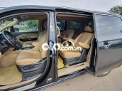 Cần bán xe Kia Sedona 2.2 DATH sản xuất năm 2019, màu đen, nhập khẩu, giá tốt