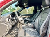 Cần bán Mercedes GLC 250 4Matic năm 2017, màu đỏ