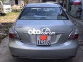 Cần bán gấp Toyota Vios E năm 2010, màu bạc xe gia đình, giá 245tr