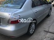 Cần bán gấp Toyota Vios E năm 2010, màu bạc xe gia đình, giá 245tr