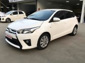 Cần bán xe Toyota Yaris E 1.5AT năm 2016, màu trắng, nhập khẩu