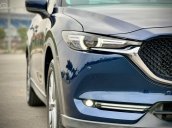 Cần bán Mazda Cx5 2.0 Luxury năm 2021, màu xanh cavansite, xe mới 99,99%