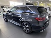 Cần bán gấp Mercedes GLC200 4Matic năm sản xuất 2020, màu xám