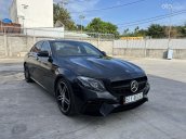 Bán Mercedes Benz E300 AMG độ E63 thể thao Model 2018 - Xe siêu siêu lướt - Đi rất ít