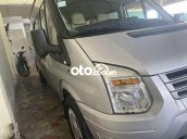 Cần bán gấp Ford Transit tiêu chuẩn sản xuất năm 2016, màu bạc, nhập khẩu nguyên chiếc