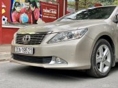 Cần bán Toyota Camry 2.5Q đăng ký 2014 giá tốt