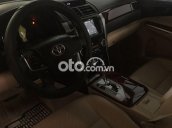 Xe Toyota Camry 2.0 E sản xuất 2013, màu đen