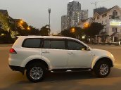 Cần bán gấp Mitsubishi Pajero Sport D 4x2 MT sản xuất 2016, màu trắng đẹp như mới