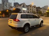 Cần bán gấp Mitsubishi Pajero Sport D 4x2 MT sản xuất 2016, màu trắng đẹp như mới