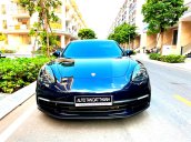 Cần bán gấp Porsche Panamera sản xuất năm 2017, màu xanh cavansite, xe nguyên bản 100%, giá cực tốt