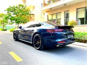 Cần bán gấp Porsche Panamera sản xuất năm 2017, màu xanh cavansite, xe nguyên bản 100%, giá cực tốt