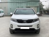 Bán gấp xe ô tô Kia Sorento 2.4AT năm 2018, màu trắng cam kết xe không đâm đụng, không ngập nước, toàn xe zin nguyên bản