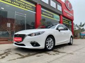 Bán gấp xe Mazda 3 1.5AT Luxury năm 2016, một chủ từ đầu, xe đi 6 vạn km, máy móc nguyên zin