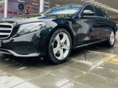 Cần bán Mercedes E250 năm sản xuất 2017