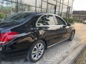 Bán Mercedes-Benz C200 Exclusive cũ 2018, đen nội thất kem siêu đẹp