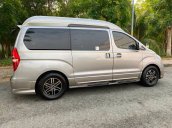 Bán ô tô Hyundai Starex Limousine năm 2018, màu bạc