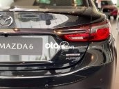 Cần bán Mazda 6 2.5L năm sản xuất 2022, màu đen