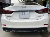 Cần bán gấp Mazda 6 2.0 AT sản xuất năm 2016, màu trắng giá cạnh tranh