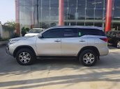 Cần bán gấp Toyota Fortuner 2.4 AT sản xuất năm 2019, màu bạc, nhập khẩu 