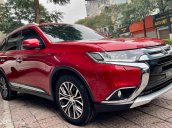 Cần bán xe Mitsubishi Outlander 2.0 Premium năm sản xuất 2019, màu đỏ