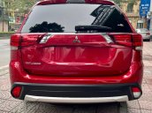 Cần bán xe Mitsubishi Outlander 2.0 Premium năm sản xuất 2019, màu đỏ